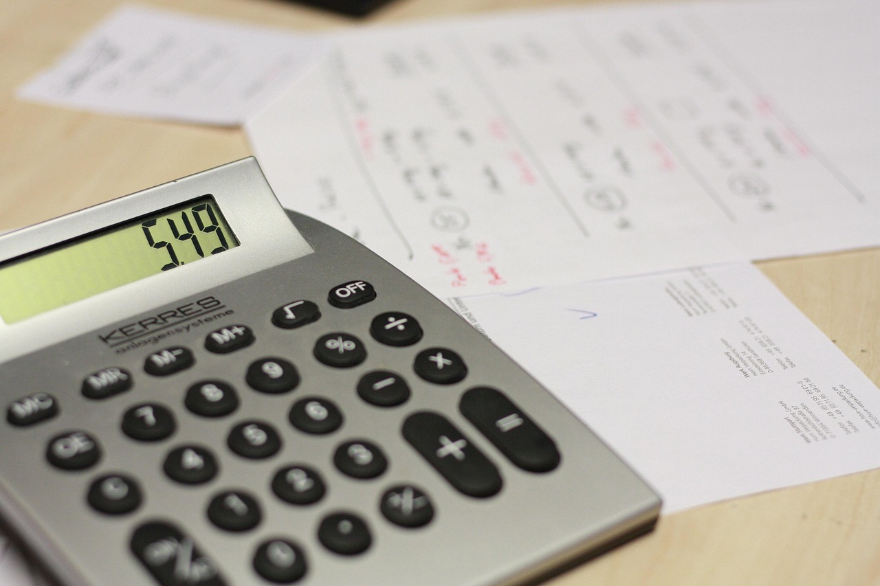 Combien coûte une correction professionnelle ? Décryptage des tarifs en Suisse